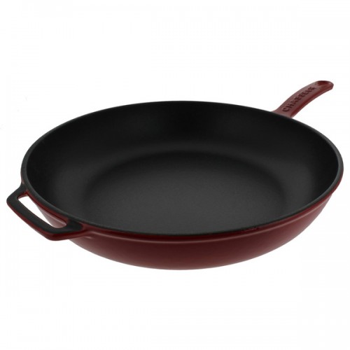 Chasseur 2.5-quart Red Cast Iron Fry Pan with Lid